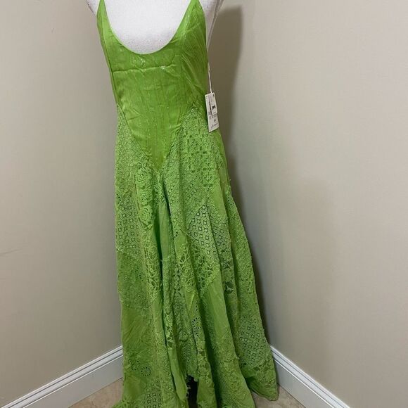 - NWT Free People One Aurella maxi dress size M
New with tag retail $349 - Picture 6 of 12